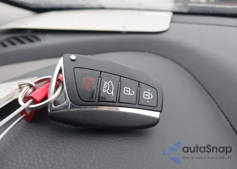 2015 Hyundai Santa Fe Sport 2.4L from USA, damaged, VIN 5XYZUDLB9FG236181